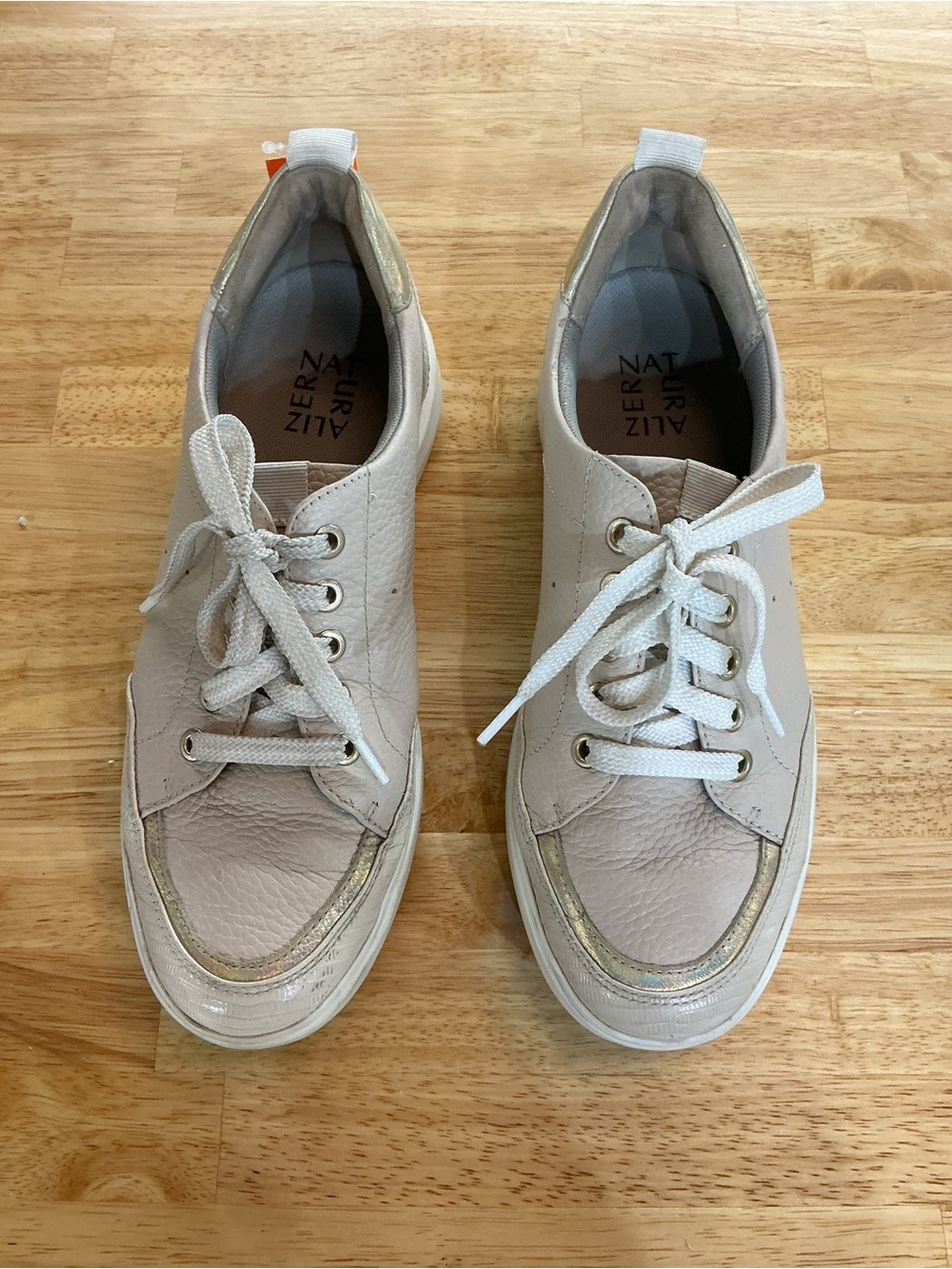Naturalizer Tilda Leather Platform Sneakers Cream Gold Women’s 9.5 Comfort Shoes